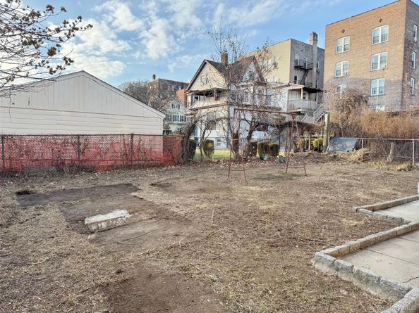 314 S 1st Avenue, Mount Vernon NY 10550