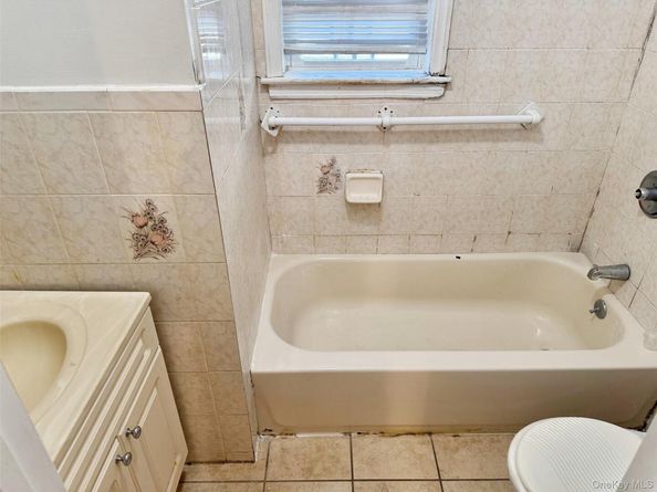 314 S 1st Avenue, Mount Vernon NY 10550