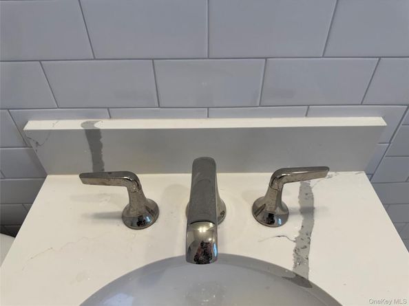 131-30 Laurelton Parkway Lower, Laurelton NY 11422