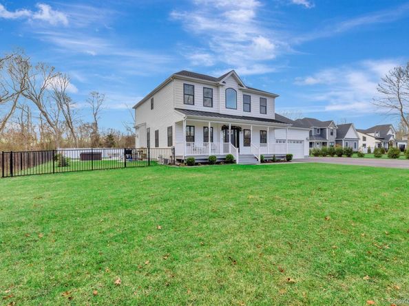 15 Shaw Lane, East Moriches NY 11940