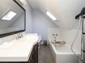 35 Francis Terrace, Glen Cove NY 11542