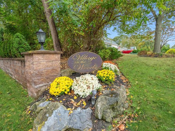 8 Eucalyptus Court 8, Selden NY 11784