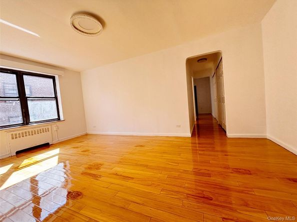 44-25 Macnish Street 4A, Elmhurst NY 11373