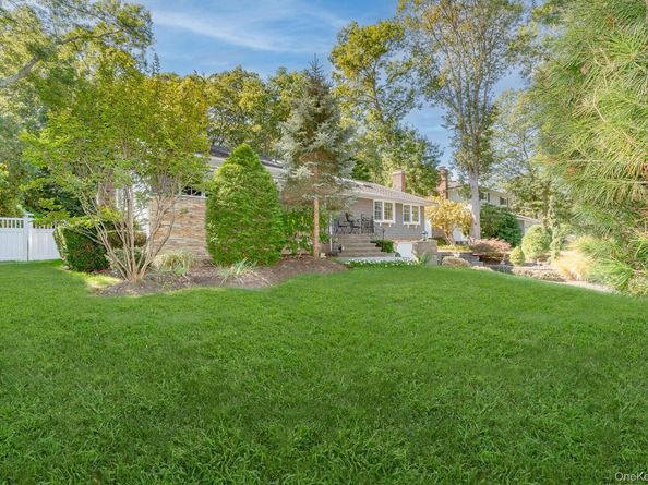 48 Glenwood Drive, Hauppauge NY 11788