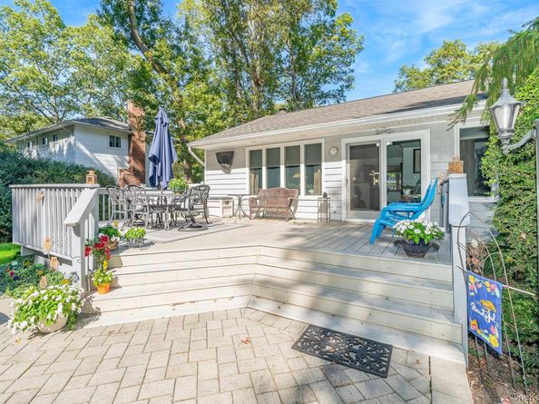 48 Glenwood Drive, Hauppauge NY 11788