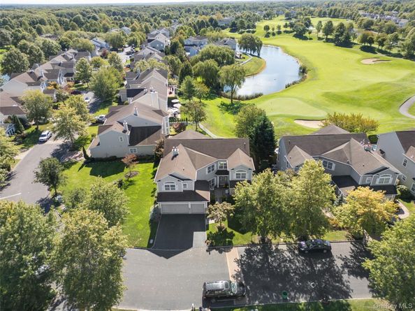 77 Hamlet Drive, Mount Sinai NY 11766