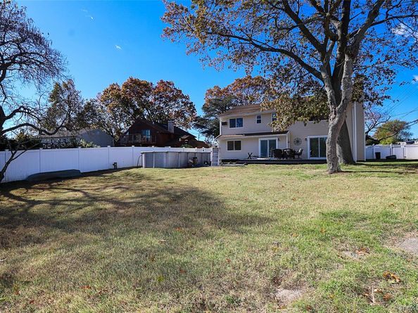 1 Deer Lake Drive, North Babylon NY 11703