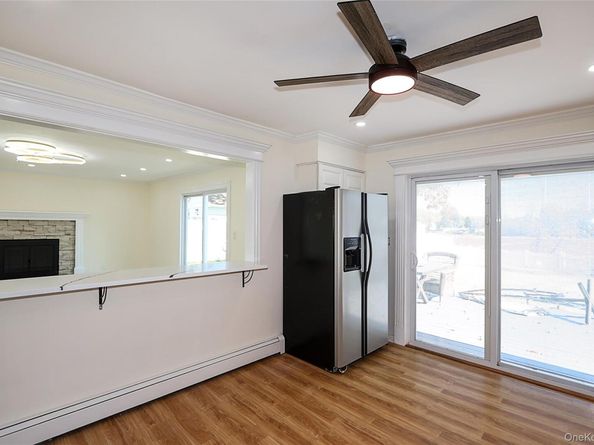 1 Deer Lake Drive, North Babylon NY 11703