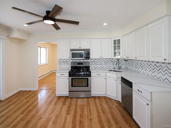 1 Deer Lake Drive, North Babylon NY 11703