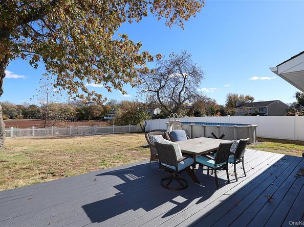 1 Deer Lake Drive, North Babylon NY 11703