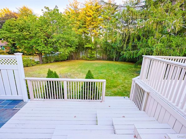 36 Red Spring Lane, Glen Cove NY 11542