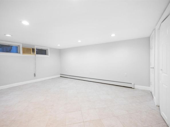 36 Red Spring Lane, Glen Cove NY 11542