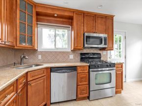 2072 Brighton Way, Merrick NY 11566