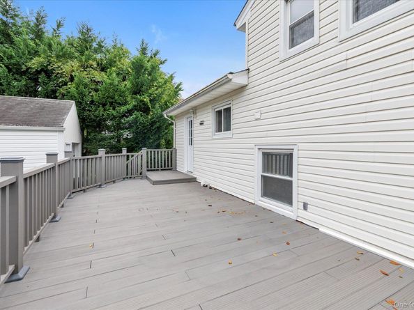 2072 Brighton Way, Merrick NY 11566
