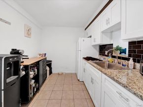 35 Washington Avenue N, White Plains NY 10603