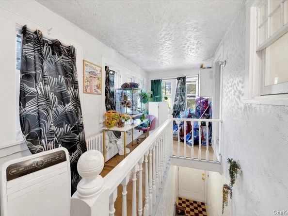35 Washington Avenue N, White Plains NY 10603