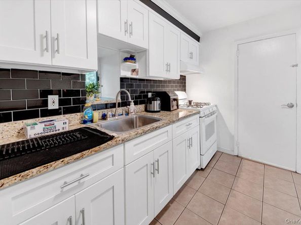 35 Washington Avenue N, White Plains NY 10603