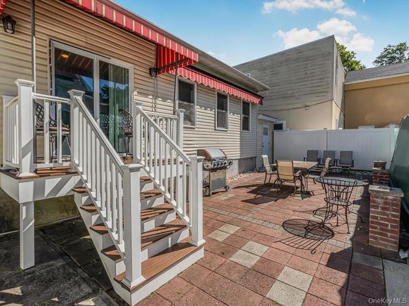393 City Island Avenue, Bronx NY 10464
