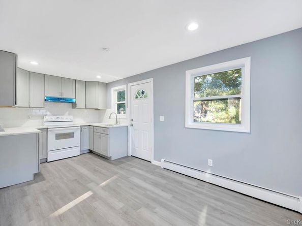 231 Elm Road W, Mastic Beach NY 11951