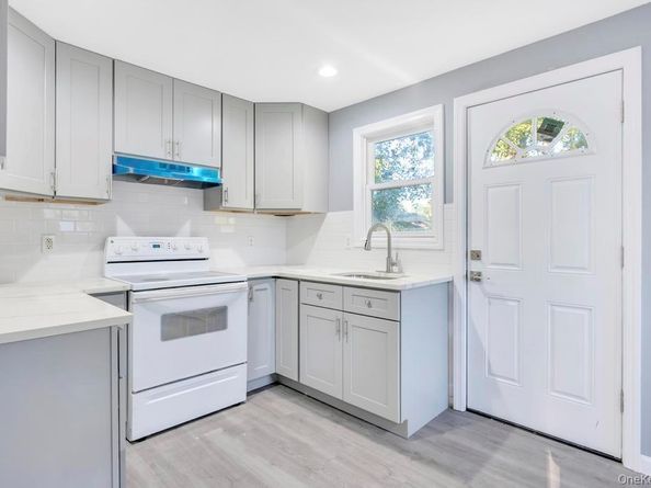 231 Elm Road W, Mastic Beach NY 11951