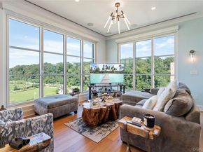100 Garvies Point Road 1309, Glen Cove NY 11542