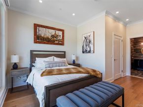 100 Garvies Point Road 1309, Glen Cove NY 11542