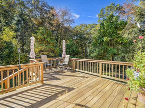 22 5th Avenue, Smithtown NY 11787