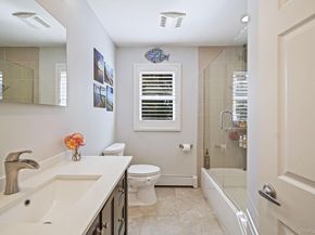 22 5th Avenue, Smithtown NY 11787