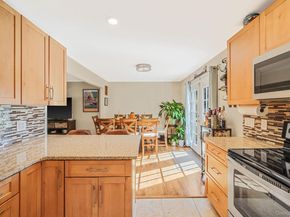22 5th Avenue, Smithtown NY 11787