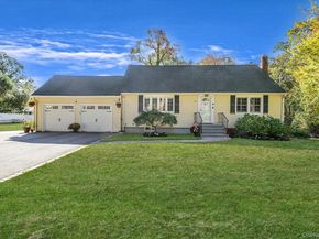 22 5th Avenue, Smithtown NY 11787