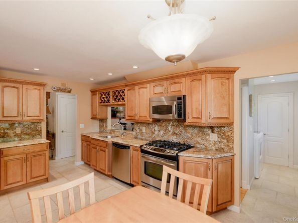 32 Dover Hill Drive, Nesconset NY 11767