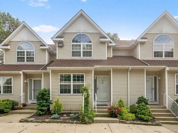 14 Heckscher Spur Drive