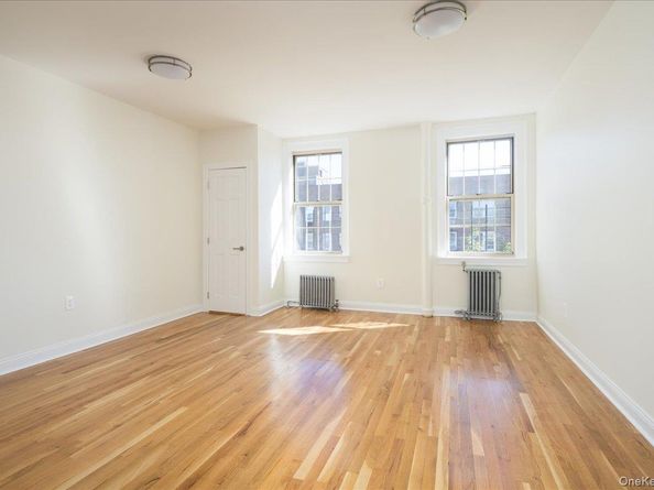 83-09 Talbot 6L, Kew Gardens NY 11415