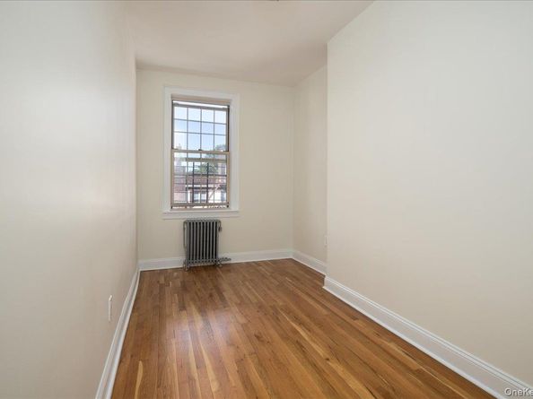 83-09 Talbot 6L, Kew Gardens NY 11415