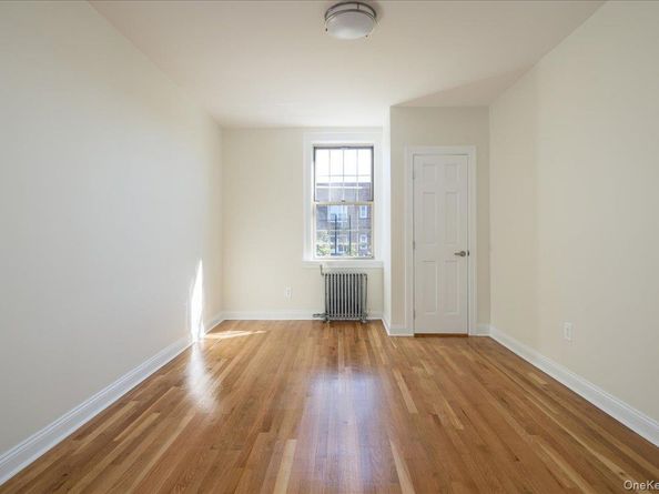 83-09 Talbot 6L, Kew Gardens NY 11415