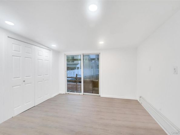 21 Van Brunt Road, Broad Channel NY 11693