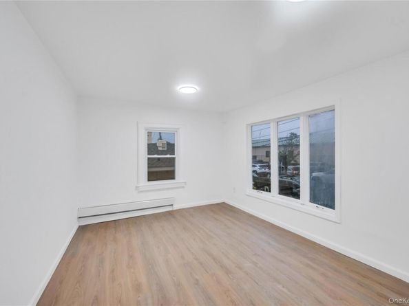 21 Van Brunt Road, Broad Channel NY 11693