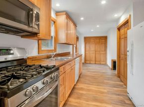 8 Maryland Avenue, Armonk NY 10504