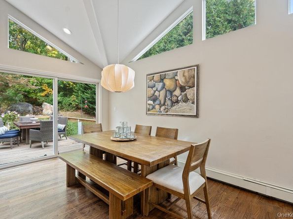 33 Dogwood Lane, Locust Valley NY 11560