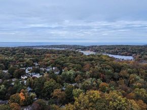 33 Dogwood Lane, Locust Valley NY 11560