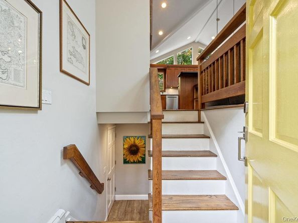 33 Dogwood Lane, Locust Valley NY 11560