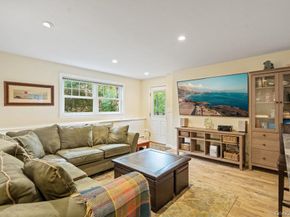 33 Dogwood Lane, Locust Valley NY 11560