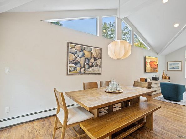 33 Dogwood Lane, Locust Valley NY 11560