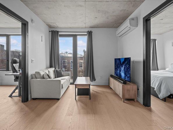 458 E 25th St 305, Brooklyn NY 11226