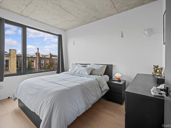 458 E 25th St 305, Brooklyn NY 11226