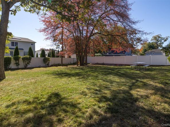 2360 Hamilton Road, North Bellmore NY 11710