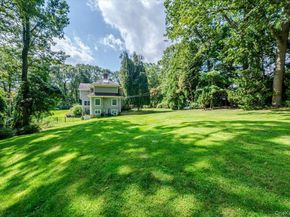 155 Jennings Road, Cold Spring Harbor NY 11724