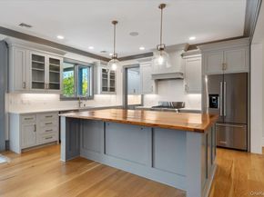 17 Moriches Avenue, East Moriches NY 11940