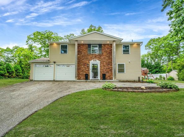 182 Crystal Brook Hollow Road, Port Jefferson Station NY 11776