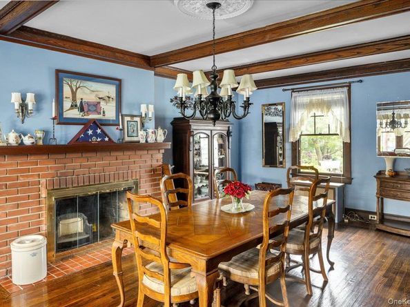 331 Mineola Boulevard, Mineola NY 11501